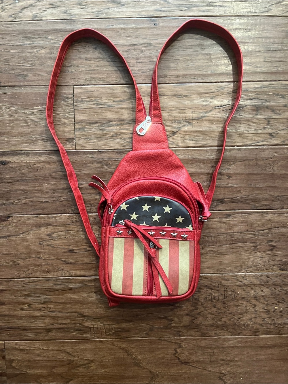 Montana West American Pride Convertible Sling Backpack - Picture 7 of 8